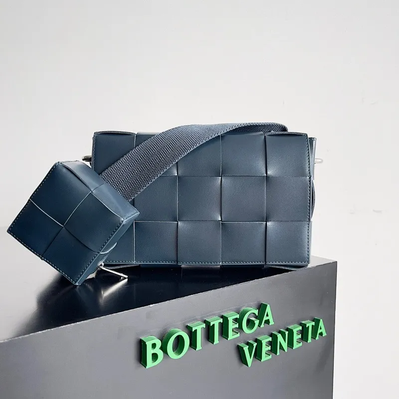 All categories 💚 Authentic bags 💚 BV 2025 new BV crossbody bag